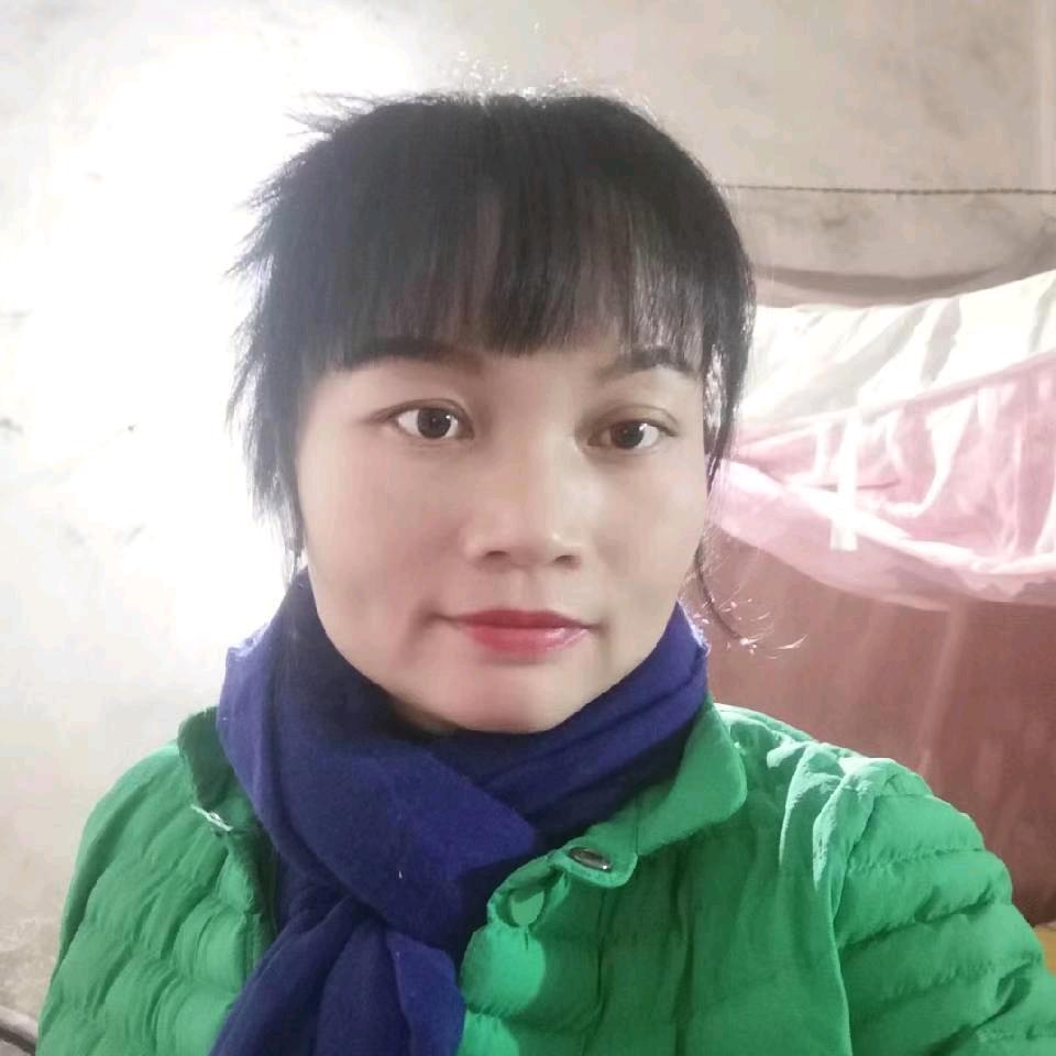 卖鸡的小姐姐