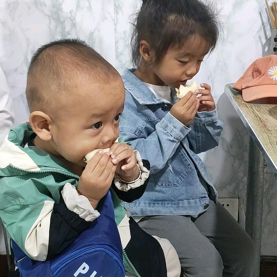 哆啦A梦石头剪刀布