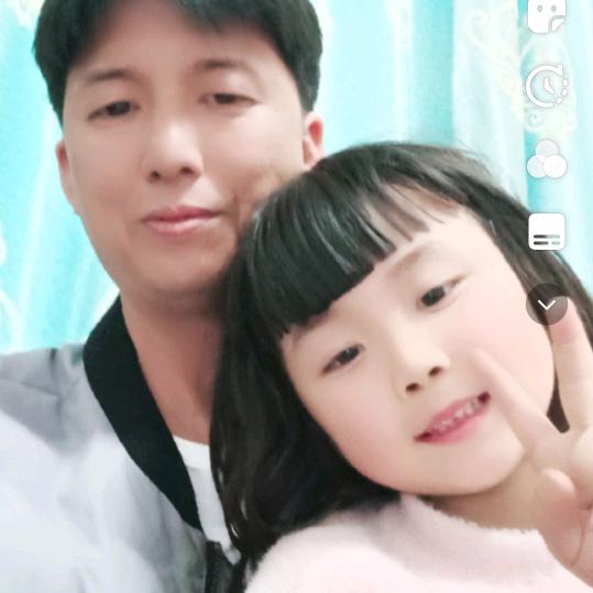 唐小明:（唐瑜洁）.