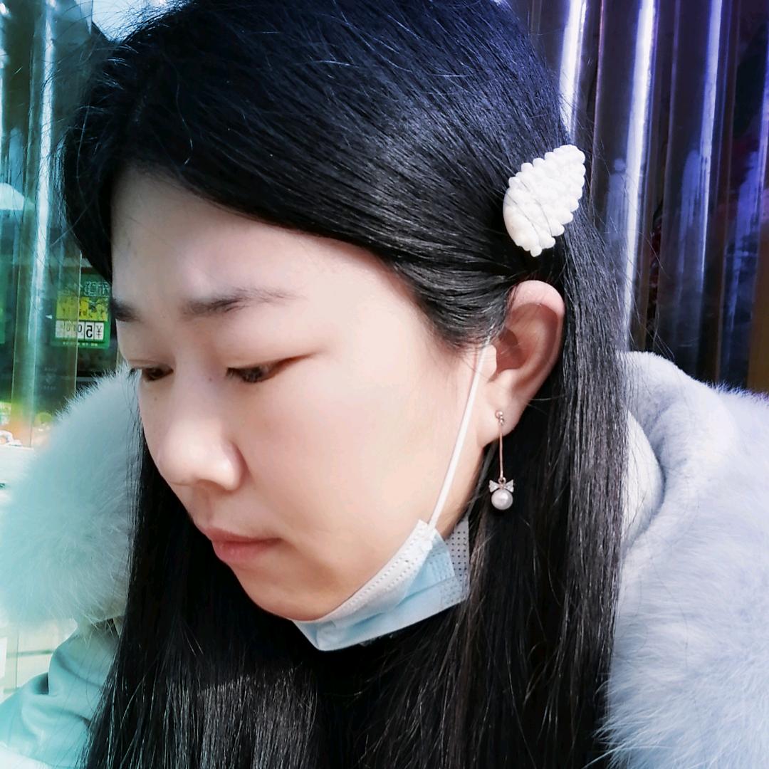 莹莹