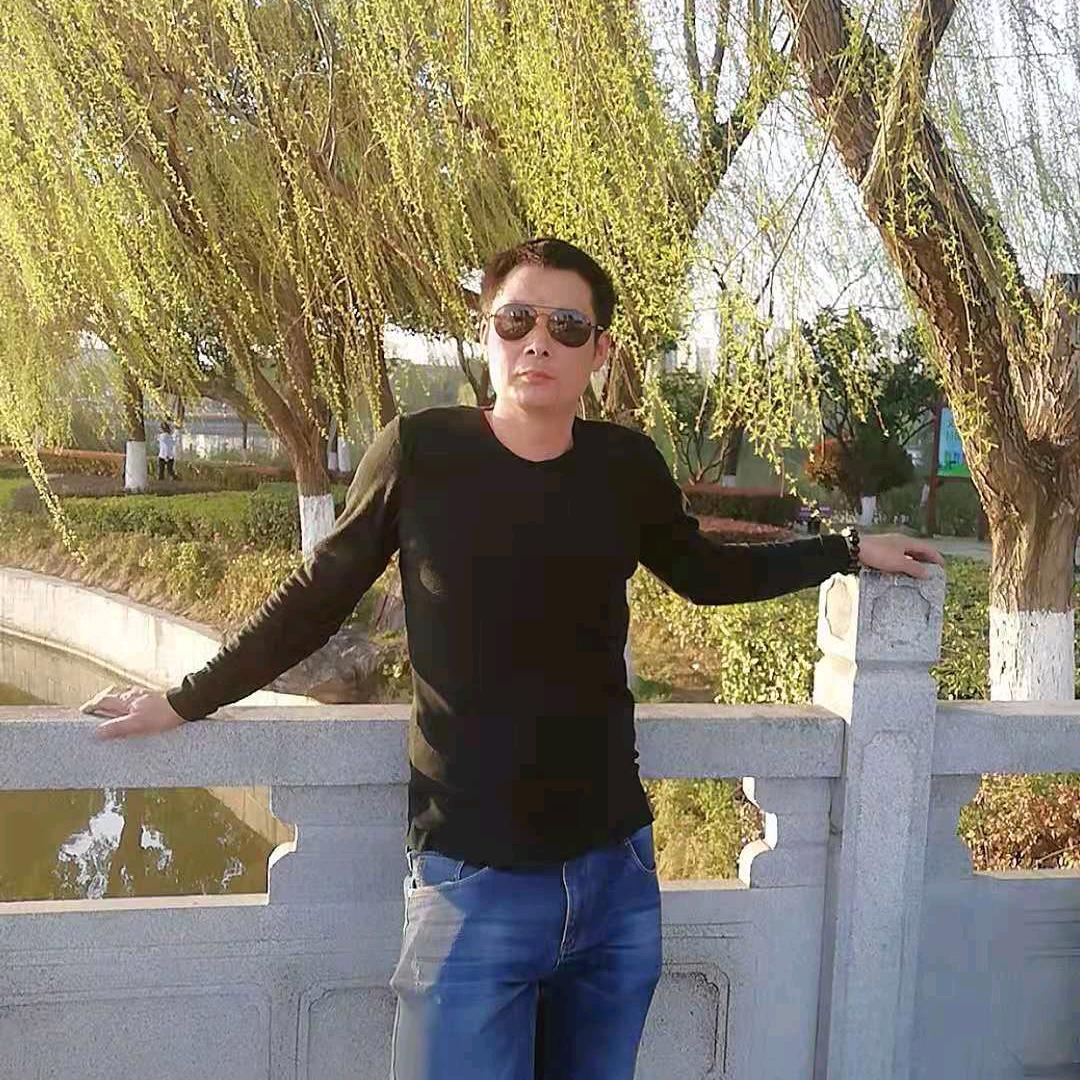 岳口爽歪歪装饰