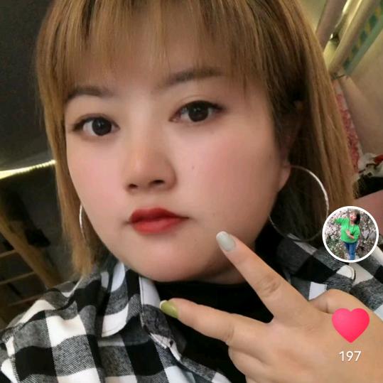 巴黎新娘婚纱吴红（芙蓉镇旅拍）