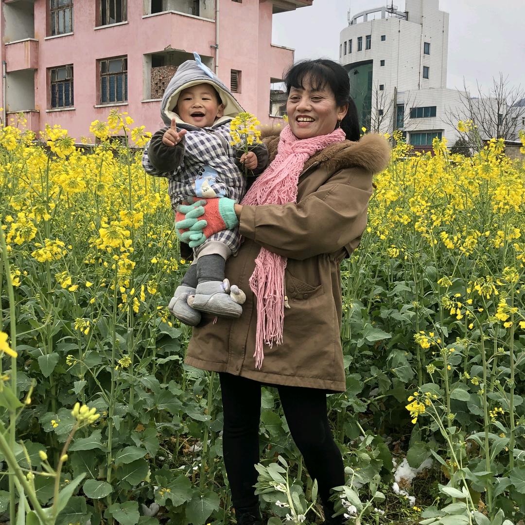 威舍开心花灯江春