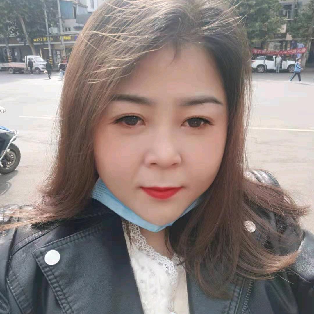 小可爰胖胖妹单身带个女孩520
