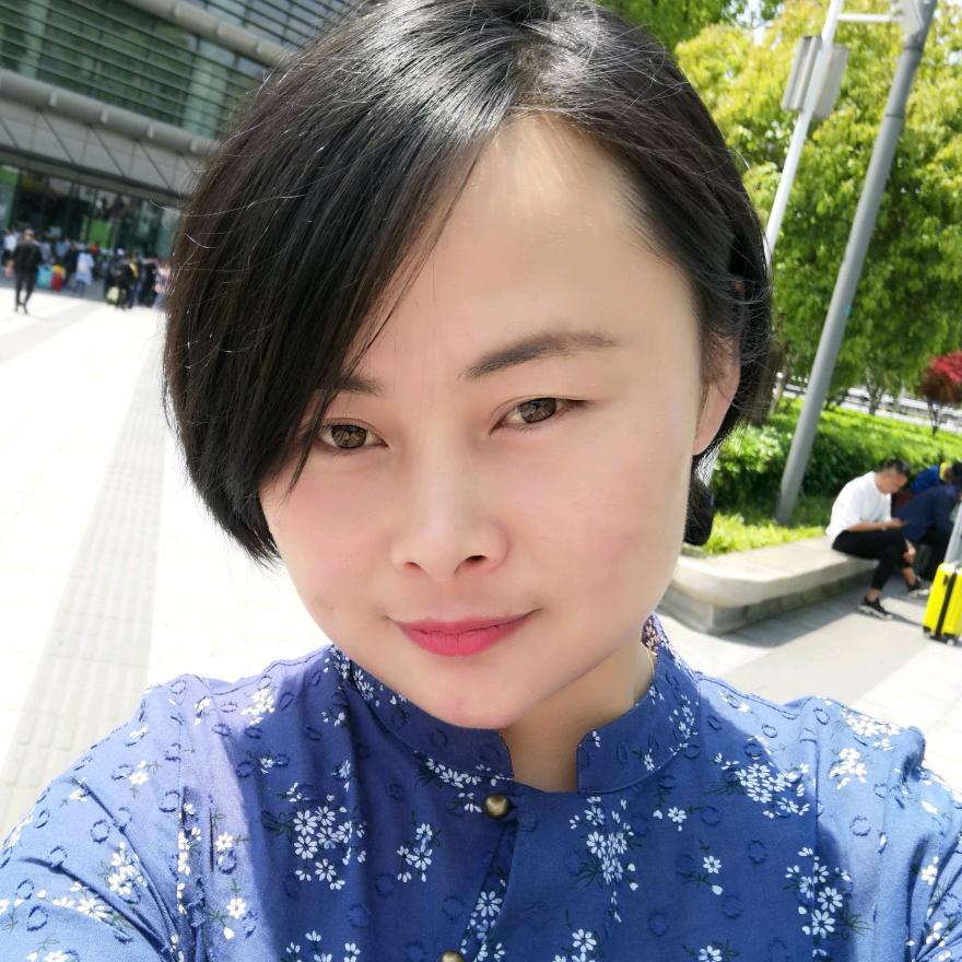 黄燕秋