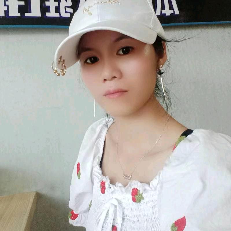 爱哭小姑娘