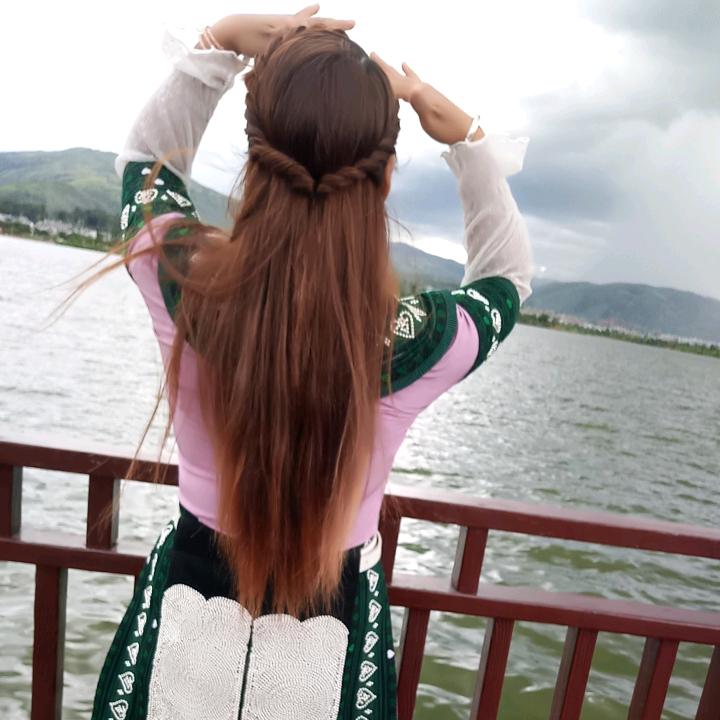 开远亮堂堂小芬姐