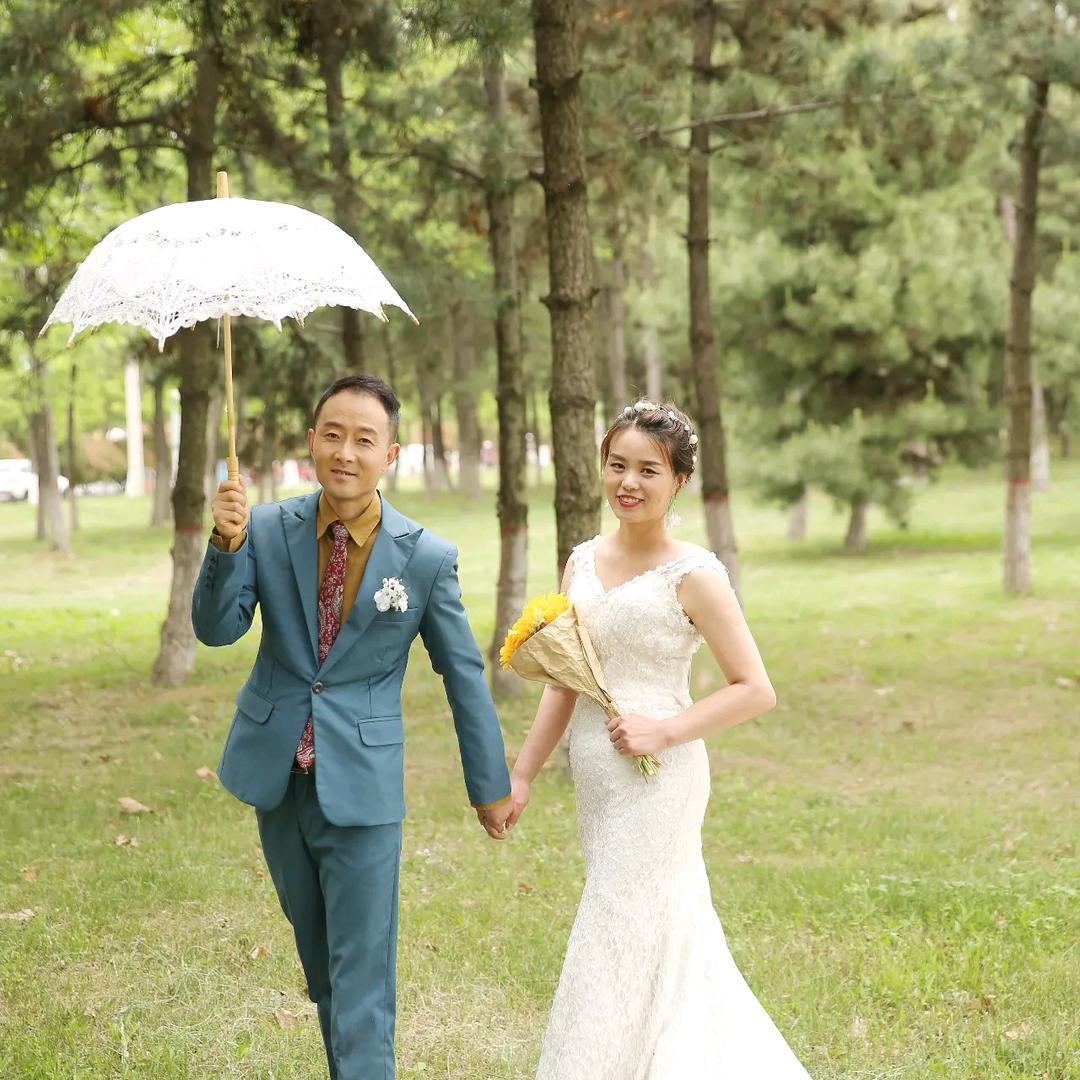 本人做彩钢钢构室内装修。有需要的打电话
