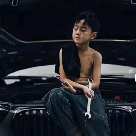 木林阳.