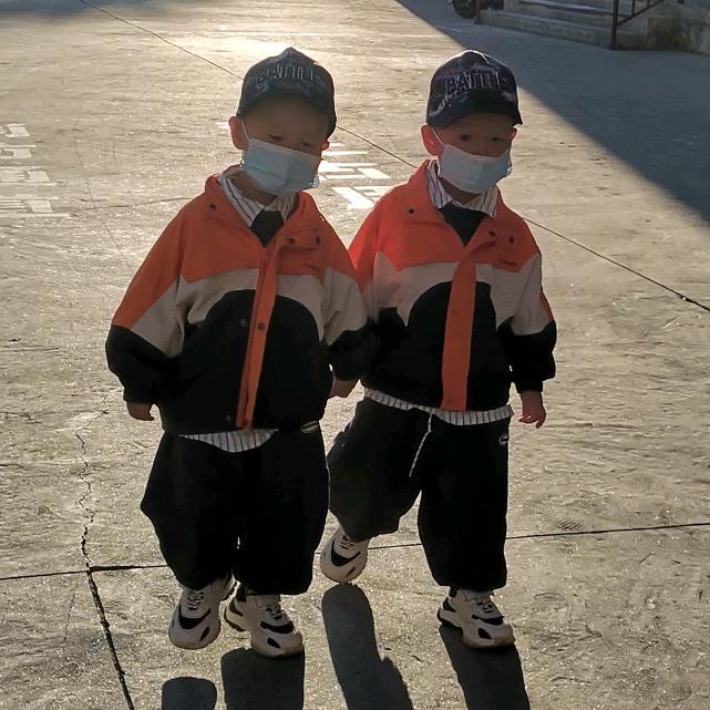 我有仨个宝