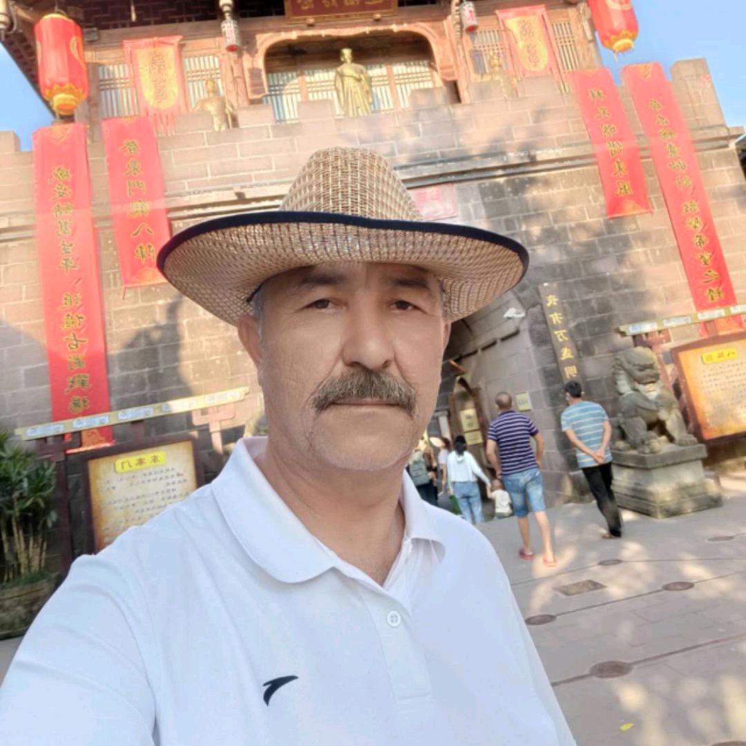 巴楚县楚鸿二手车交易有限公司