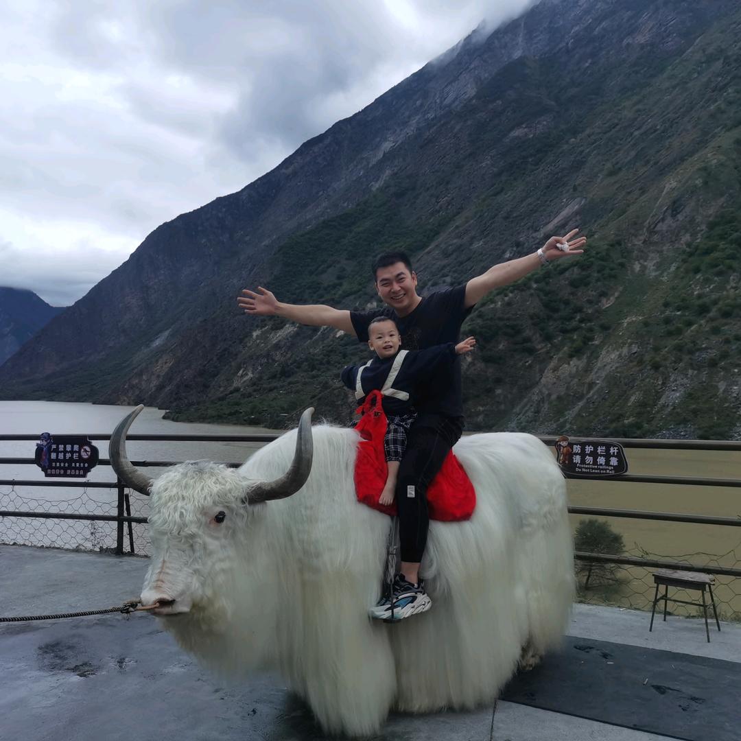 成都师记贸易有限公司