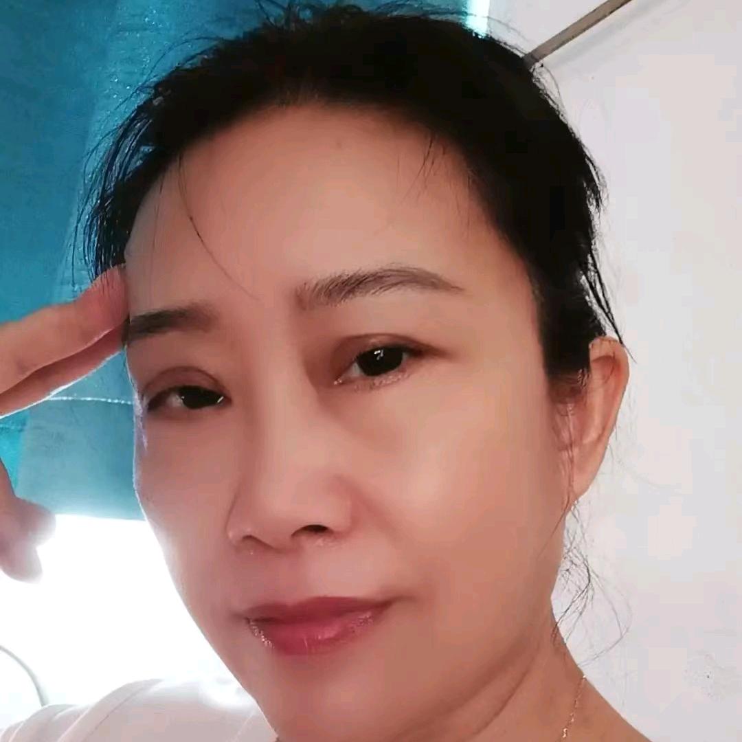 紫丁香（@紫丁香大号18.10）开播