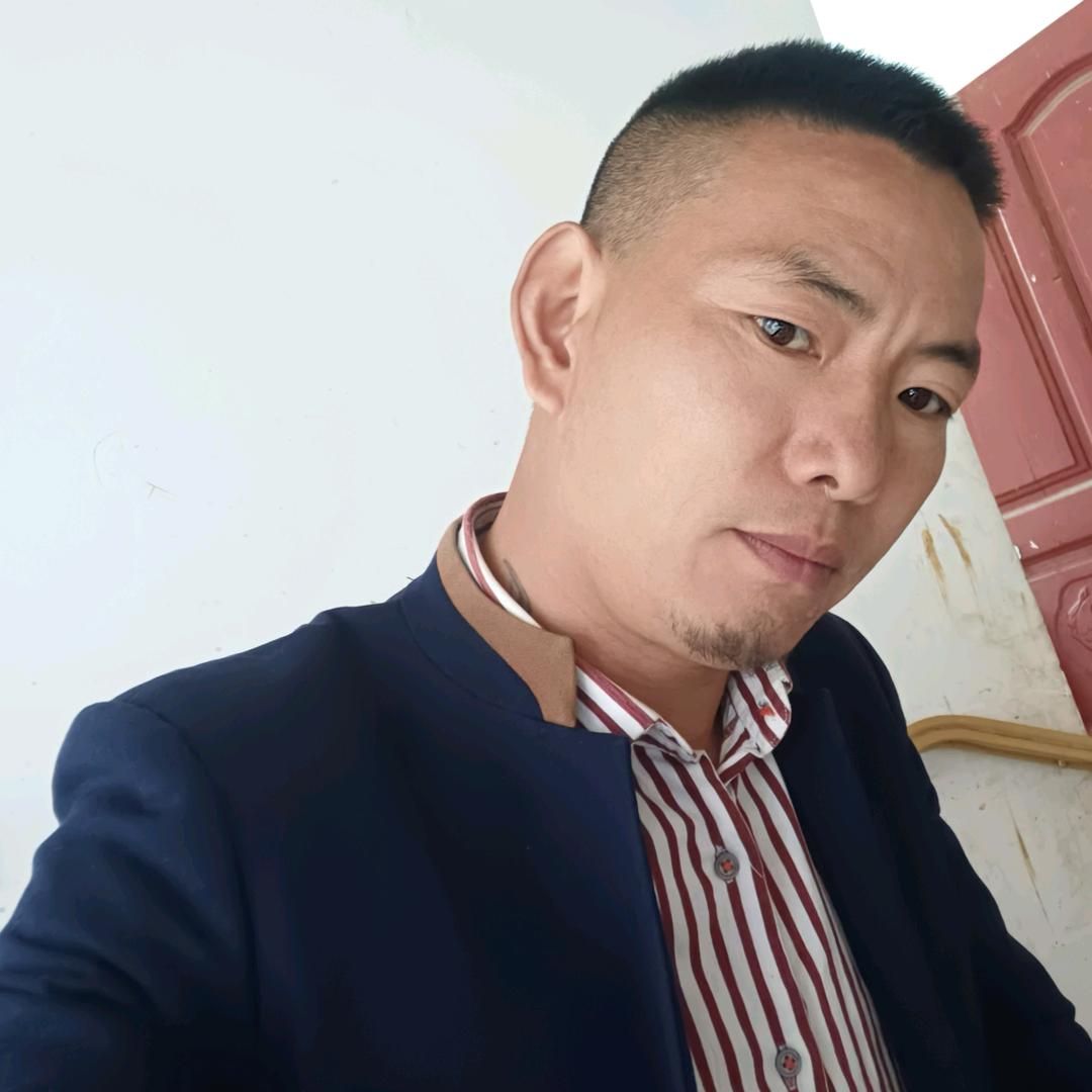 伤感歌者小冷
