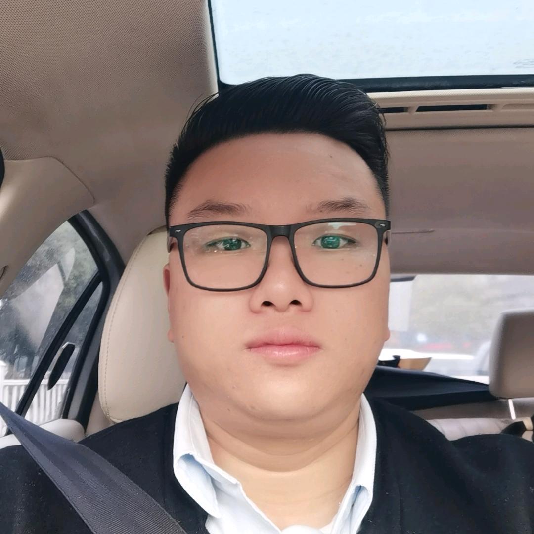 迪迪车行覃高祥