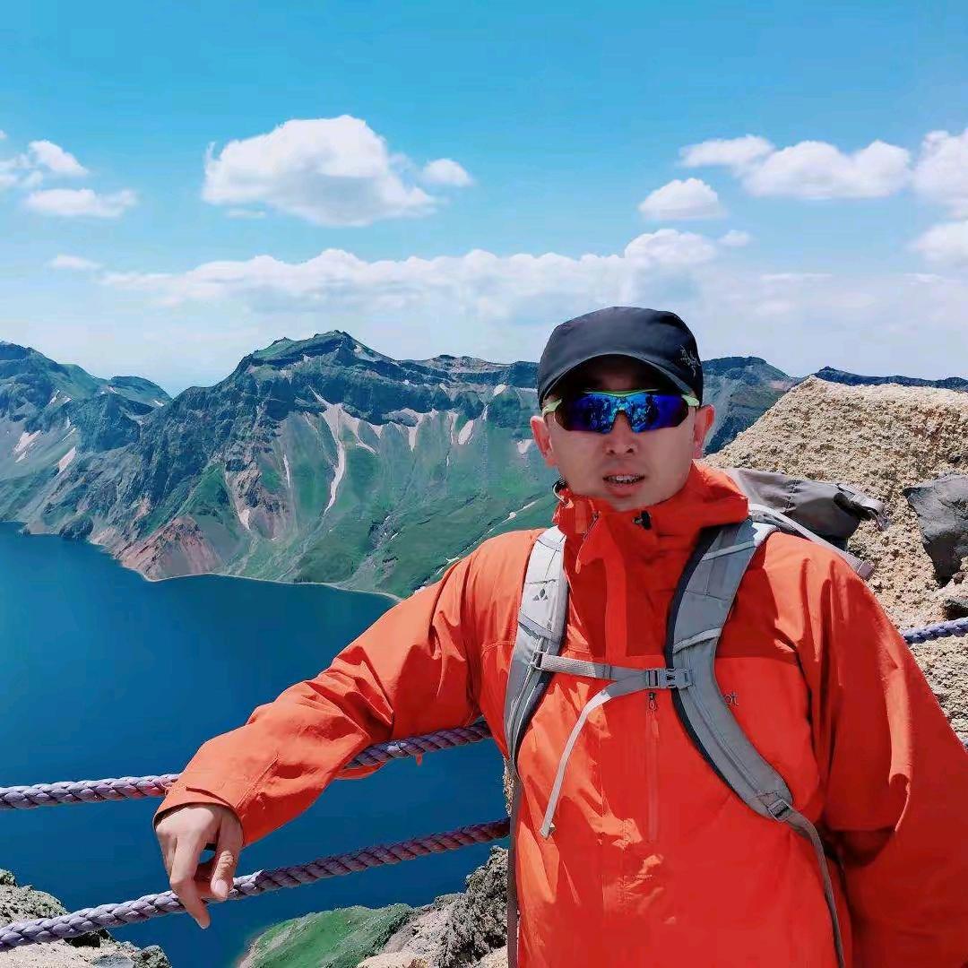 导游冷峰（朝阳旅游团）