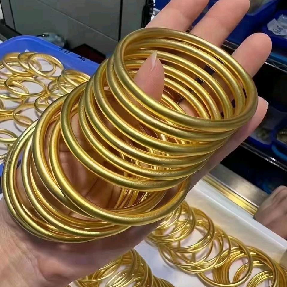 娜，好运连连，财运高涨。