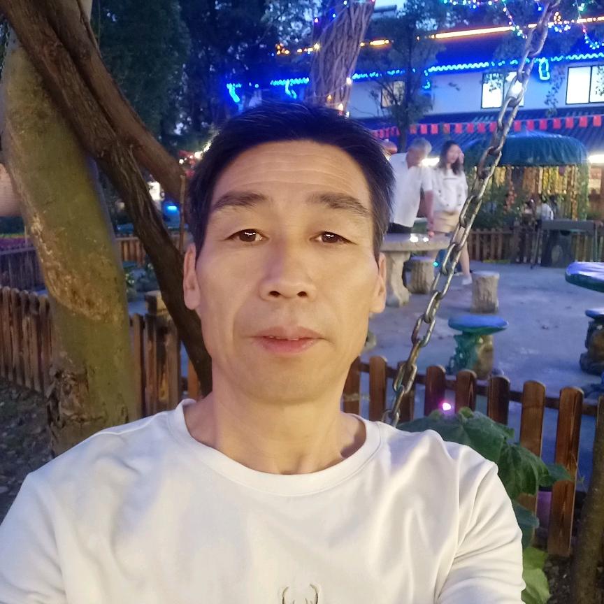 开心果^O^