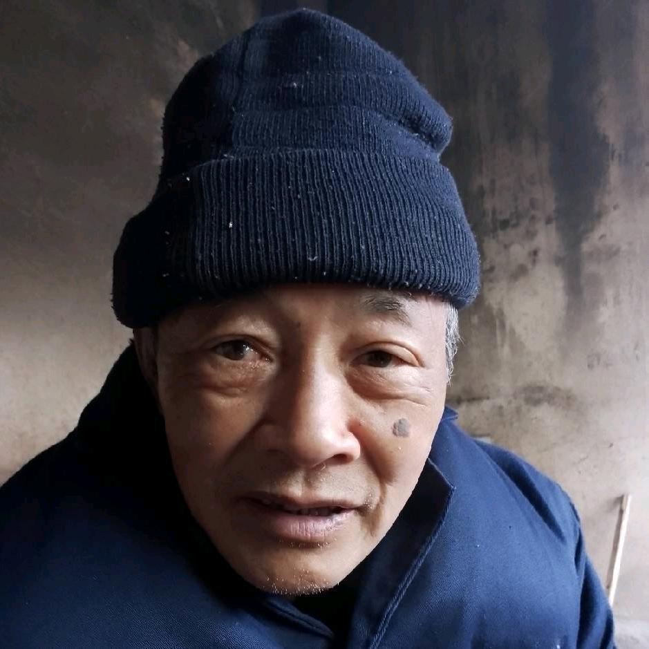 吴荣万