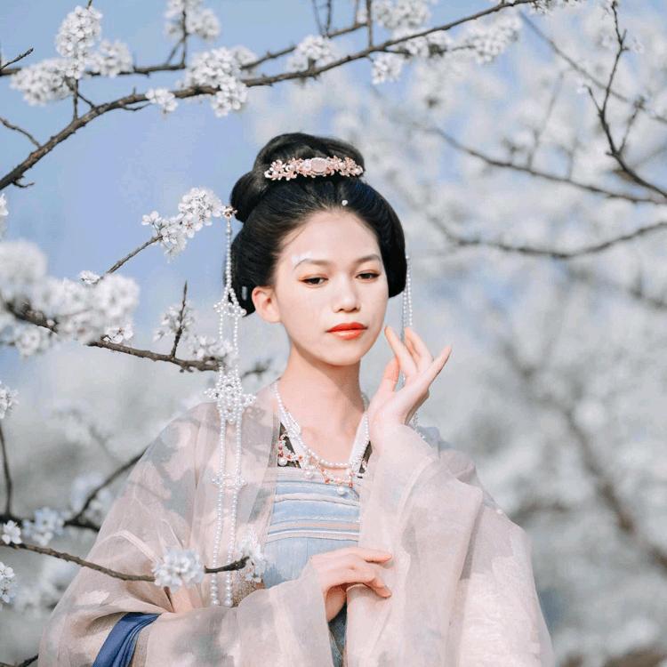 芳芳