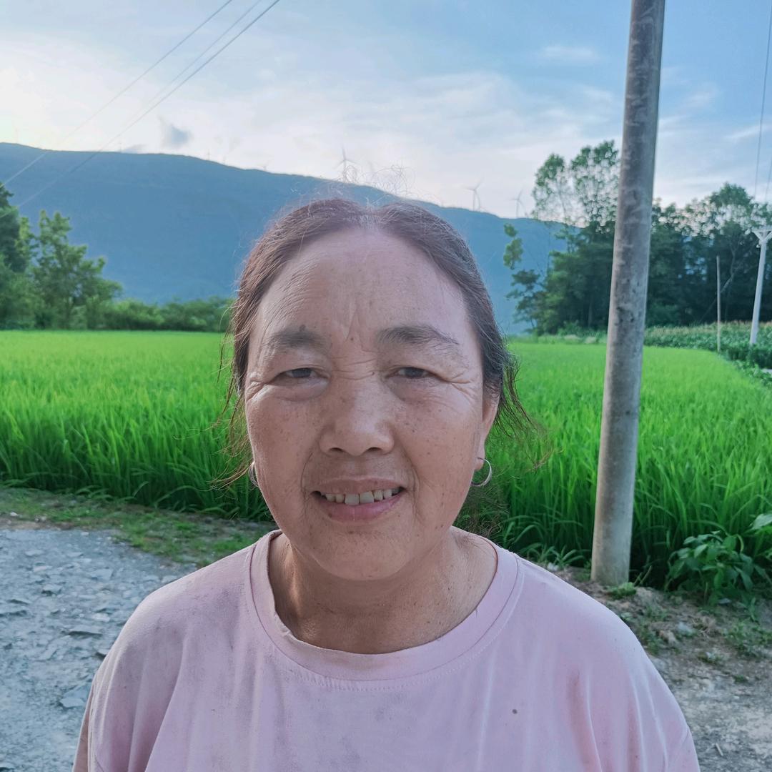 开心大姐（晚上9点钟以后开播）