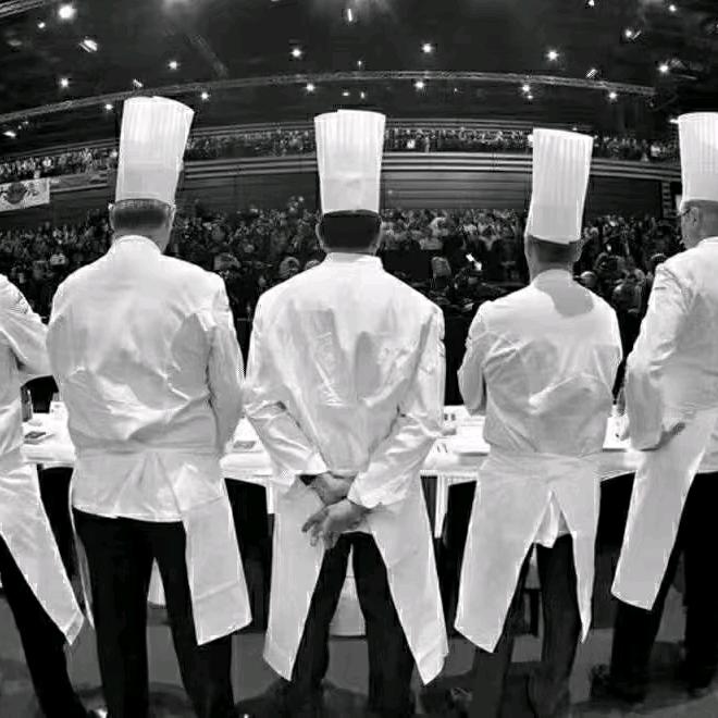 人域康巴汉子  次仁多杰