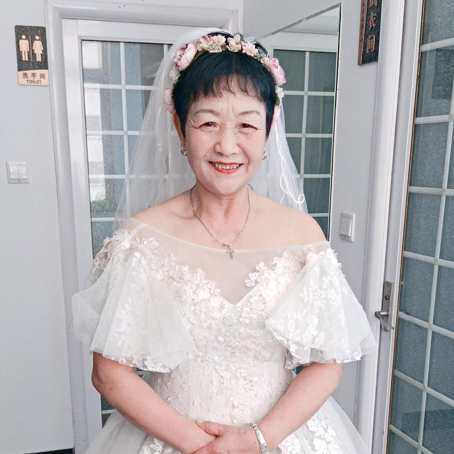 桥边姑娘