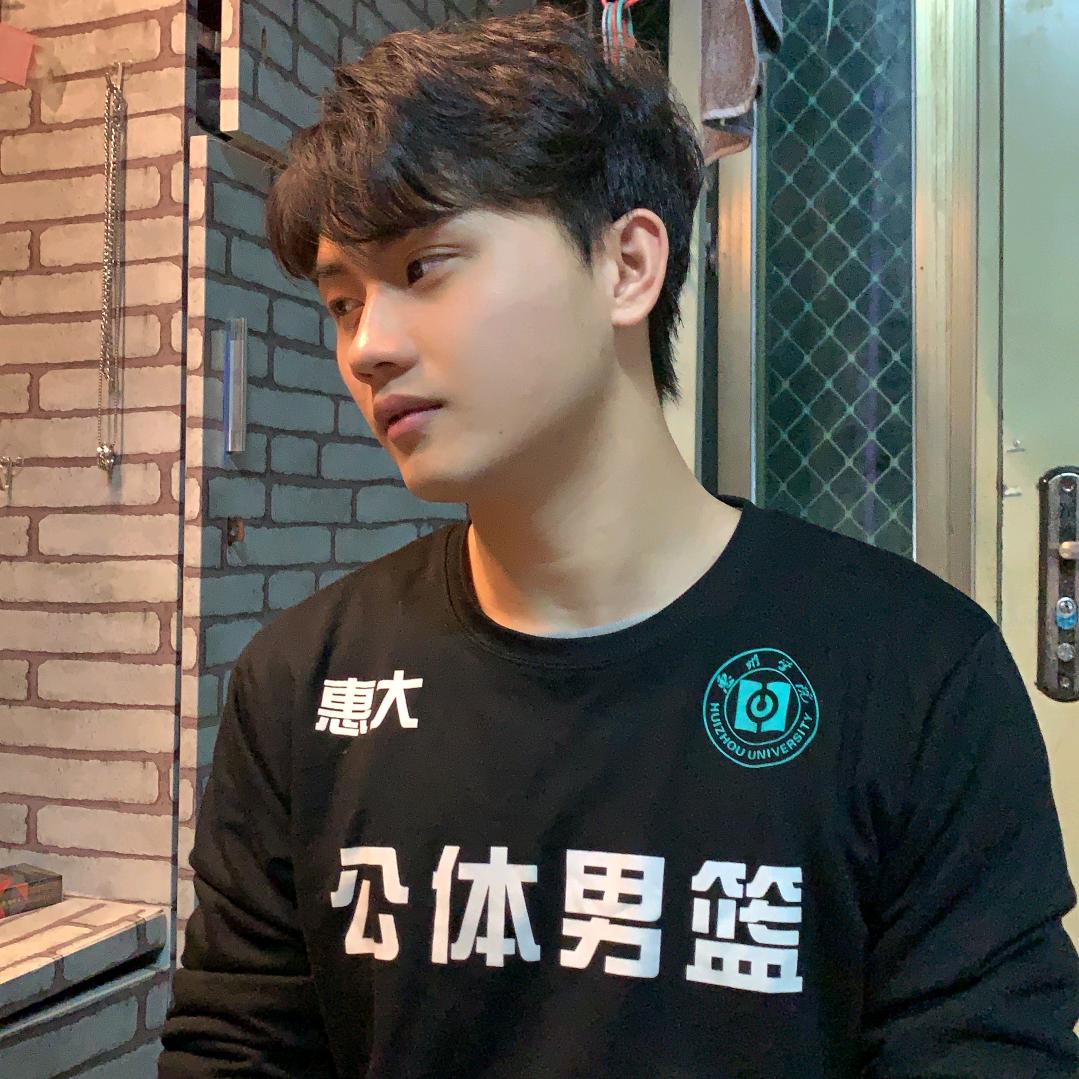 邹敏嘉（沉淀做自己）