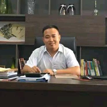 云柚听松，溪山卧石。