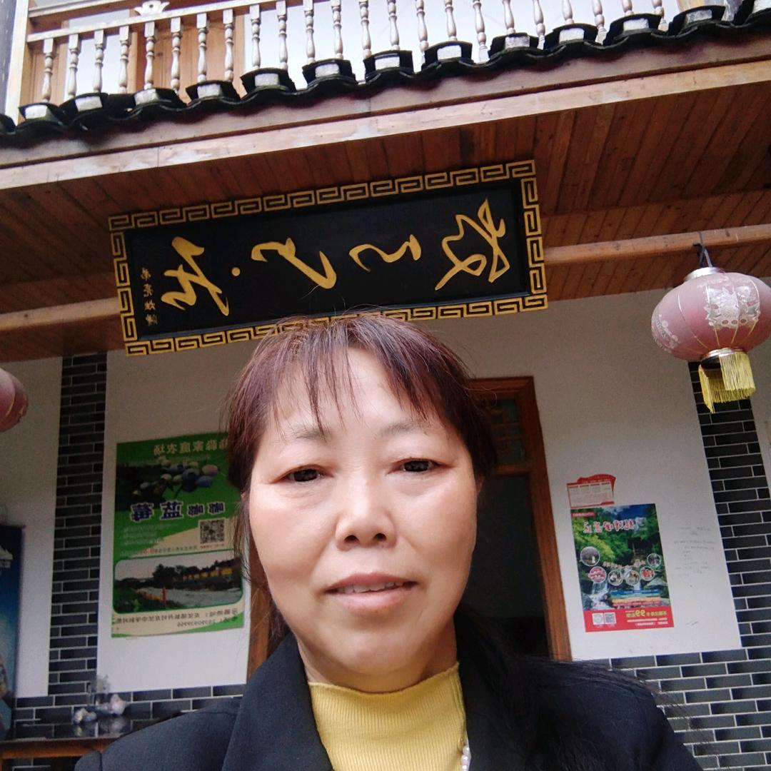 湖南大姐，唱歌交友