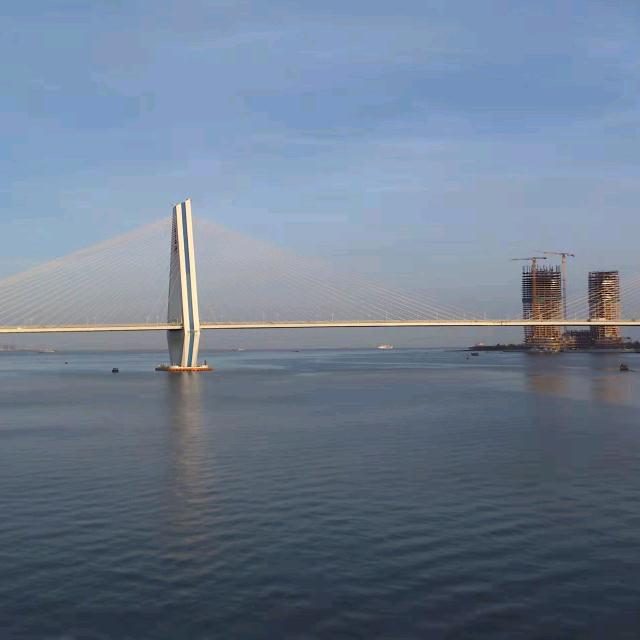 老工人来了.