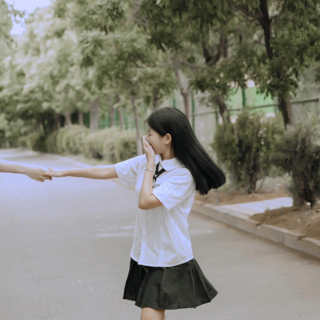 月亮不知道.