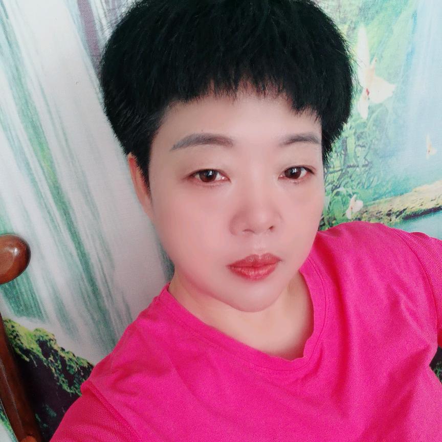 春秋旅行社黄年英
