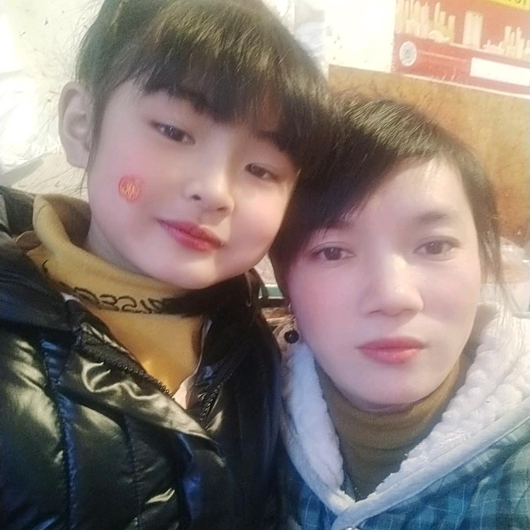 单亲妈妈用微笑掩饰所有的痛苦《拒绝私聊》