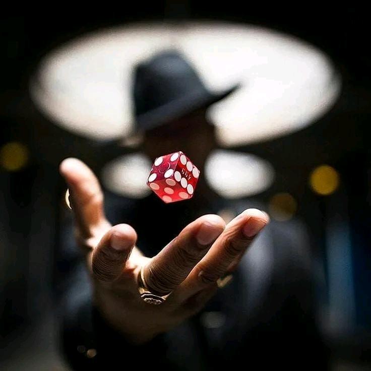 🖋 🖋是梦终空。