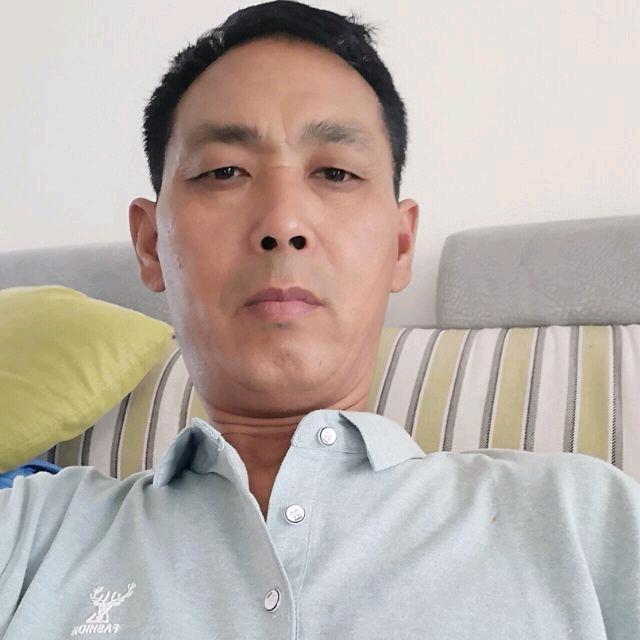 巍然屹立