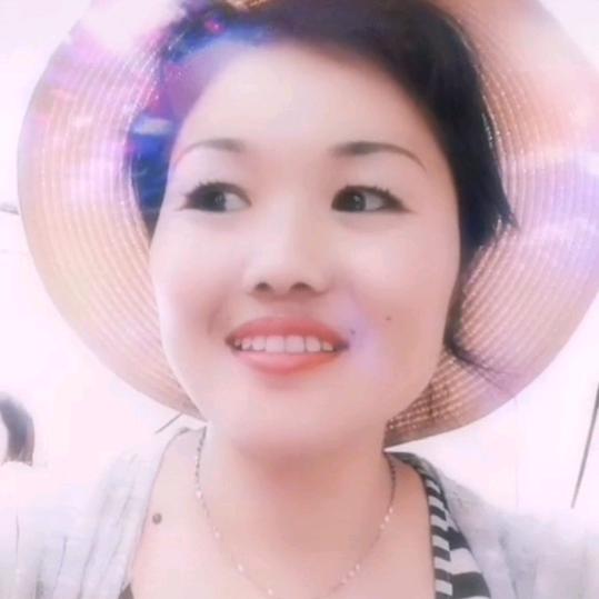 女人自己就是光