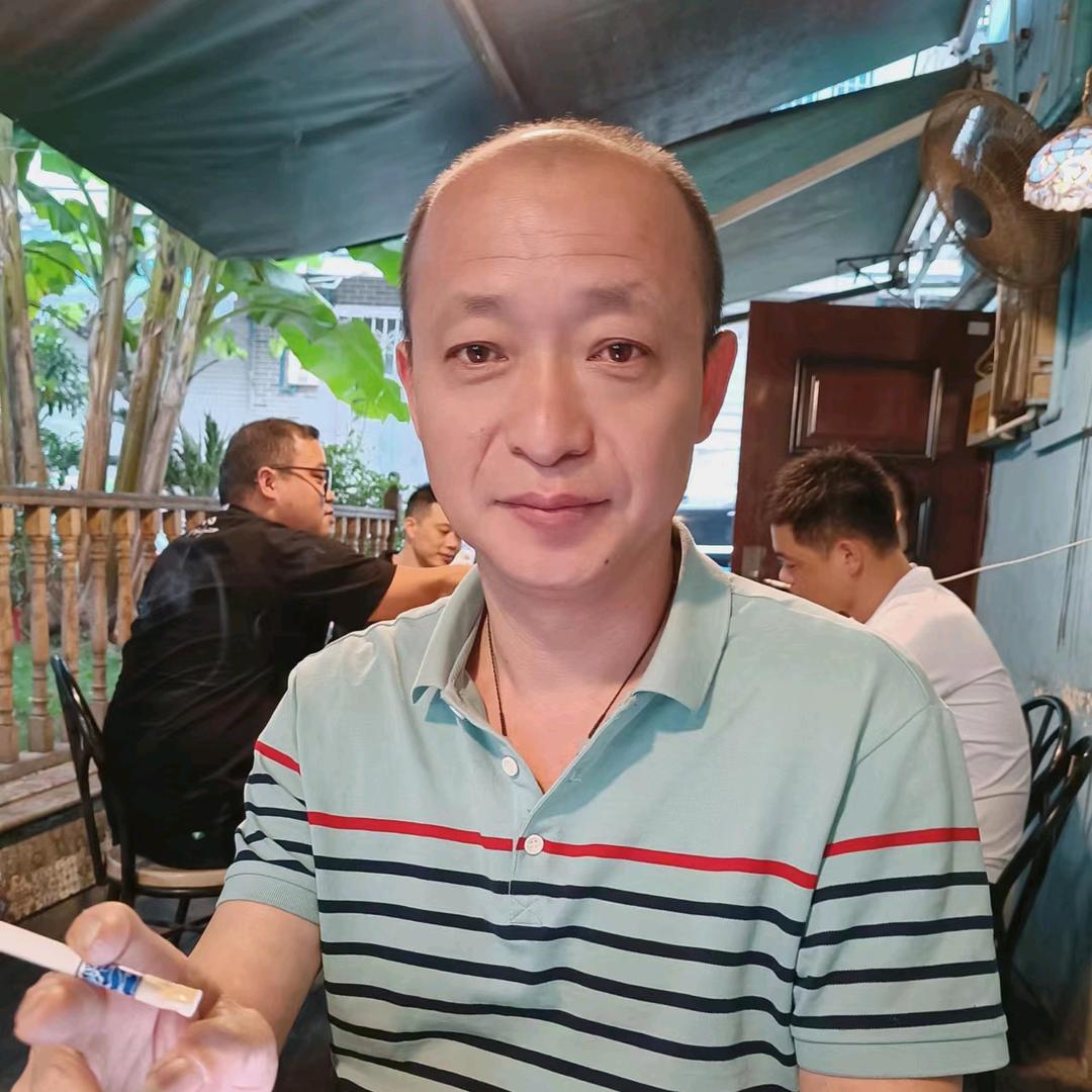 崔成军，