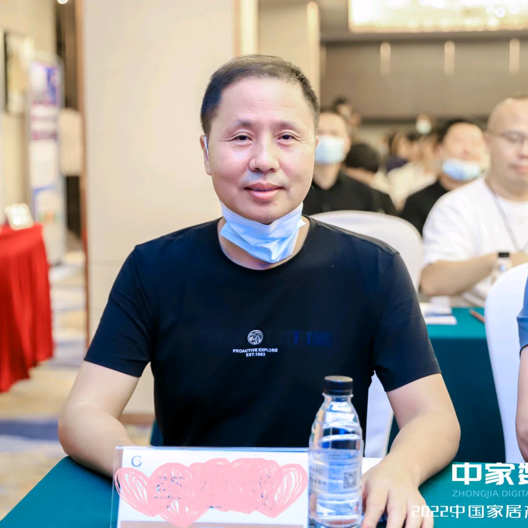 美升娜家具李勇