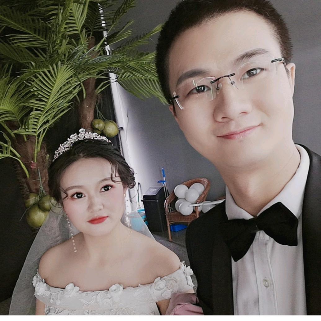 张小盒