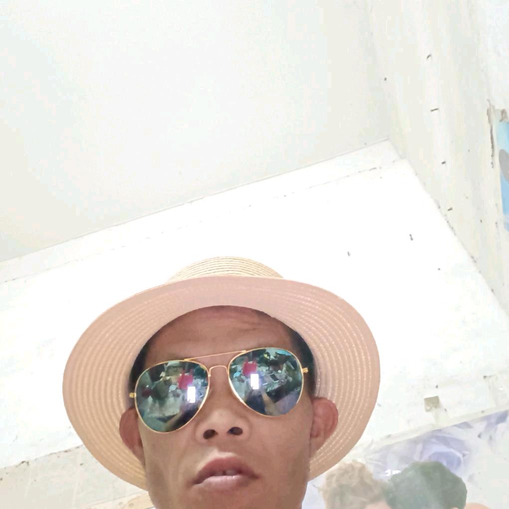 流浪地摊的生活风生水起靠自己