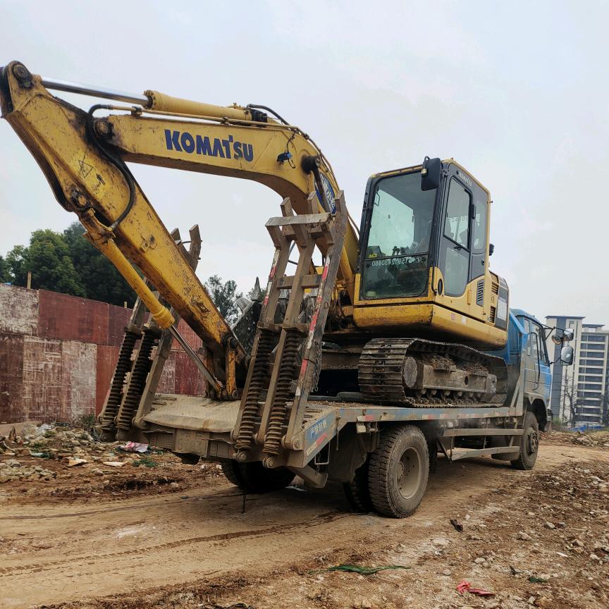 奋斗中小型挖机出租（汤池平馨苗圃 ）