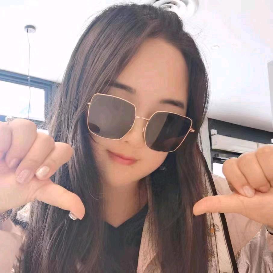 @因为我是小霞呀🍭（连赞拉黑）