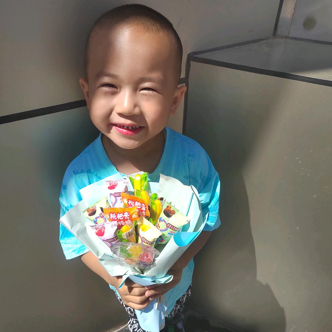 小洁长不大