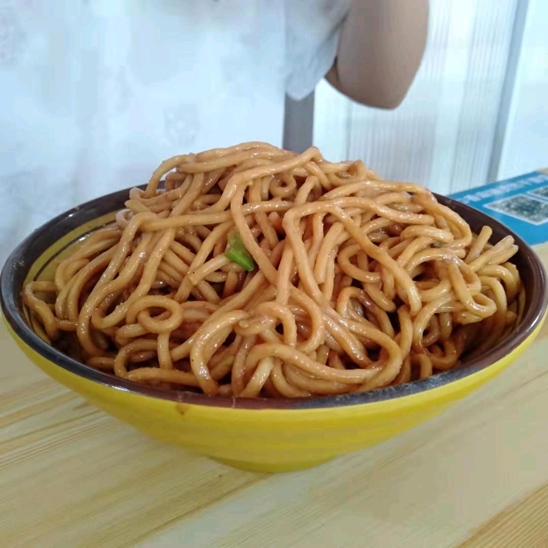 张明满口香热干面麻辣烫