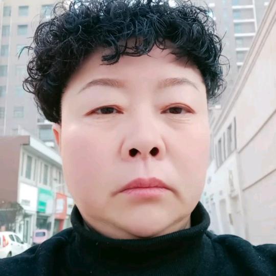 小北街路口烧饼姐