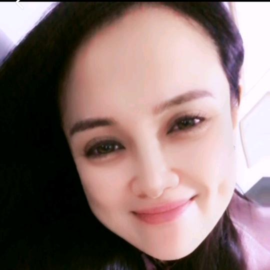 小酒窝🍎🎀7758💕🌹