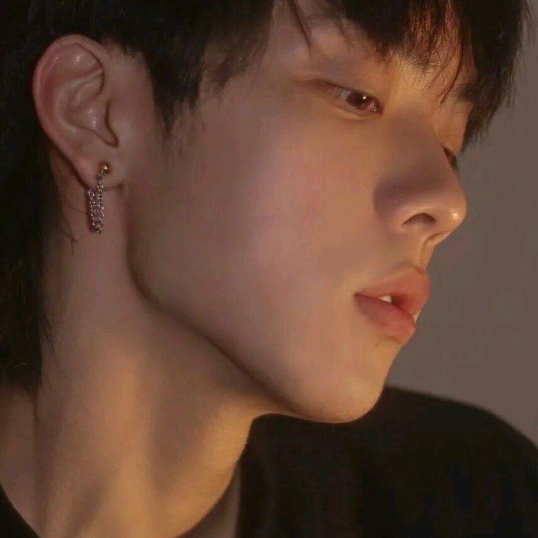 LJL(●—●)