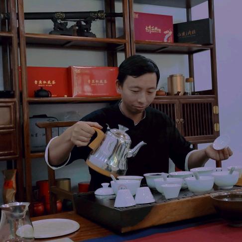南山春意茶业-武夷山