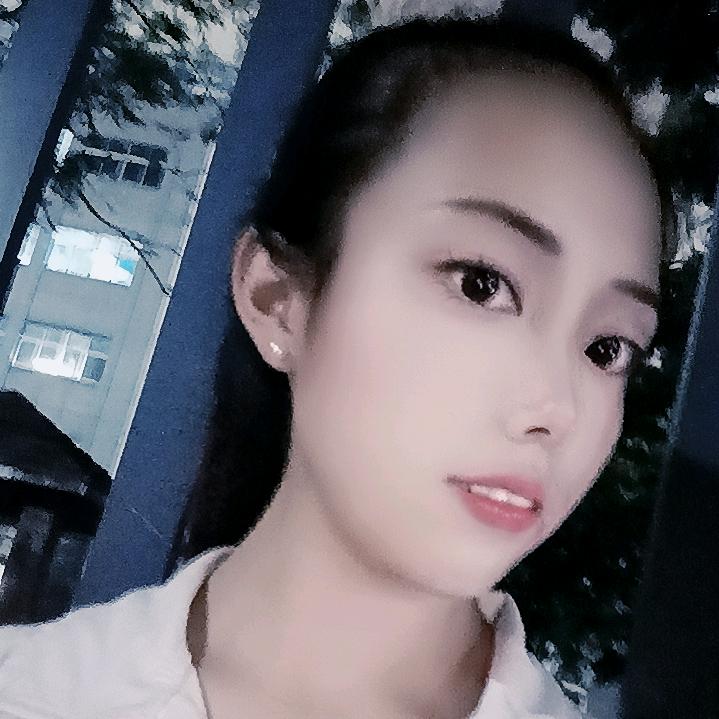 刘英